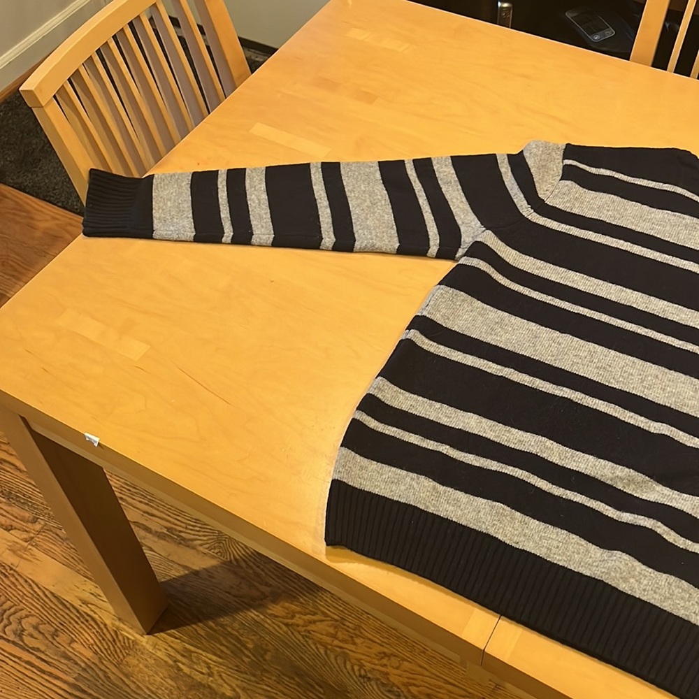 Penguin Striped Sweater - Picture 3 of 6